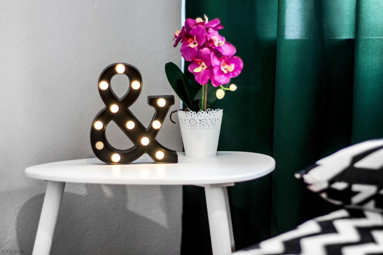 Clicktheflat Hoza Street Apart Rooms Warszawa Zewnętrze zdjęcie